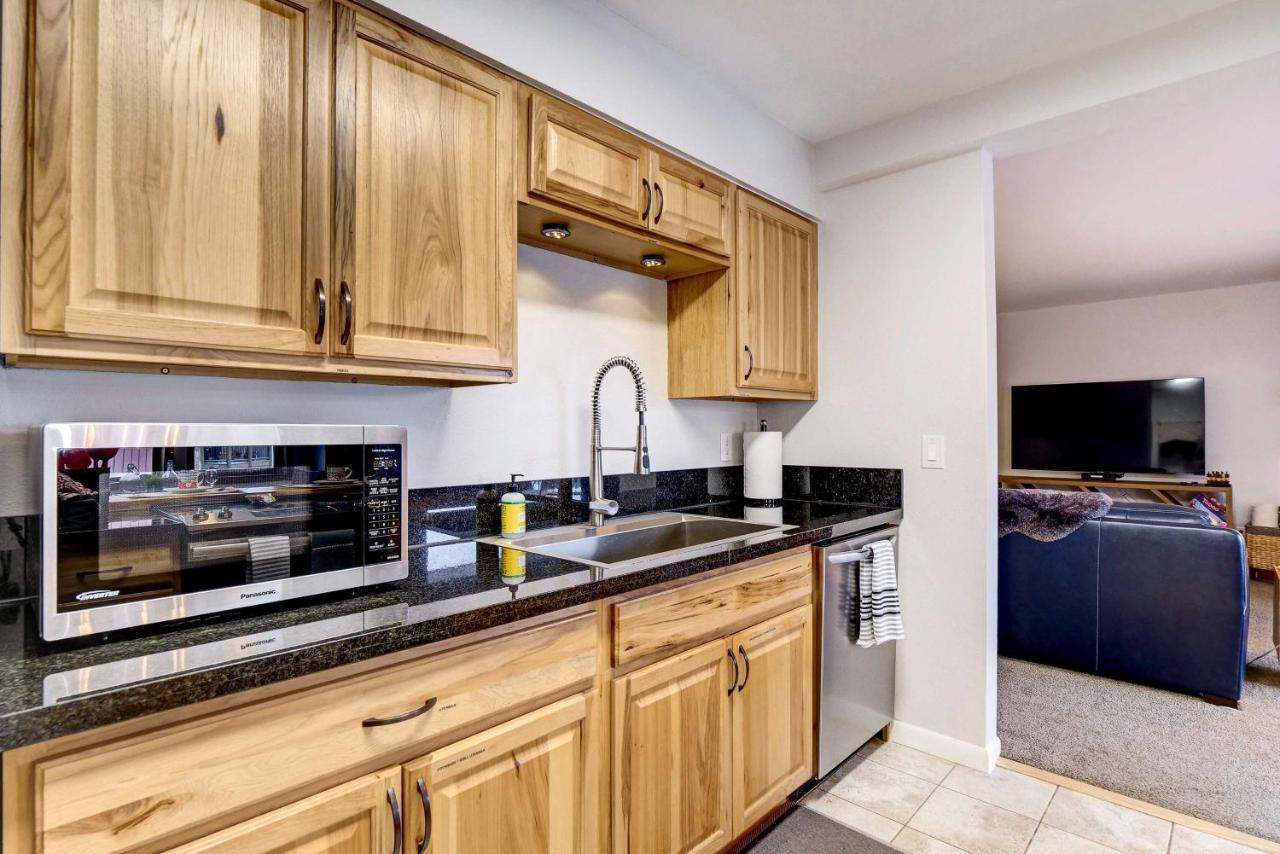 Central Breckenridge Condo With Hot Tub Walk To Ski Exterior photo